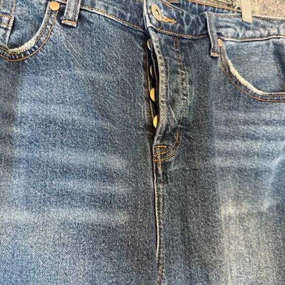 Torrid Jeans Womens 16 Blue Denim High Rise Plus Size Crop Frayed Hem Distressed - Picture 6 of 12